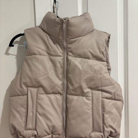 Hollister Jackets & Blazers - Hollister beige leather Puffer Vest